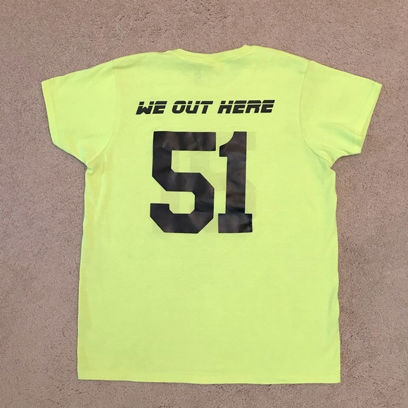 Nevada Area 51 Alien Graphic Tee Womens Medium Neon Lemon Lime FLAW Roswell - Picture 3 of 10